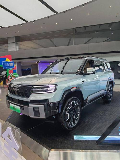 佛山289比亚迪方程豹硬派越野的爆款，英菲尼迪35周年与你共成长